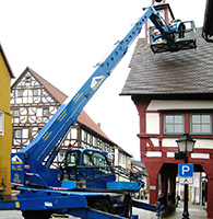 Dach-Check des Rathauses in Mühlheim